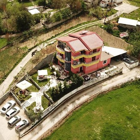 Bar Restorant Kristal Hotel Tiranë Ngoại thất bức ảnh