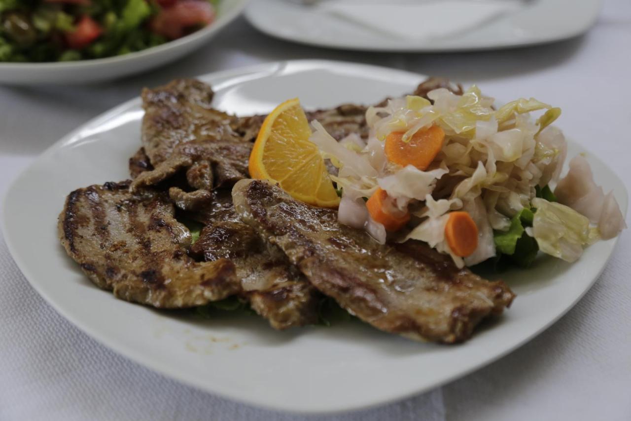Bar Restorant Kristal Hotel Tiranë Ngoại thất bức ảnh