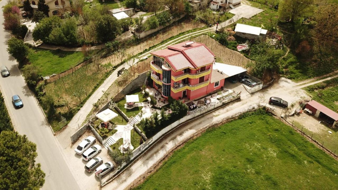Bar Restorant Kristal Hotel Tiranë Ngoại thất bức ảnh