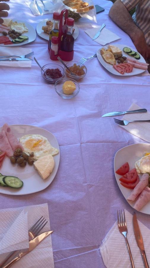 Bar Restorant Kristal Hotel Tiranë Ngoại thất bức ảnh